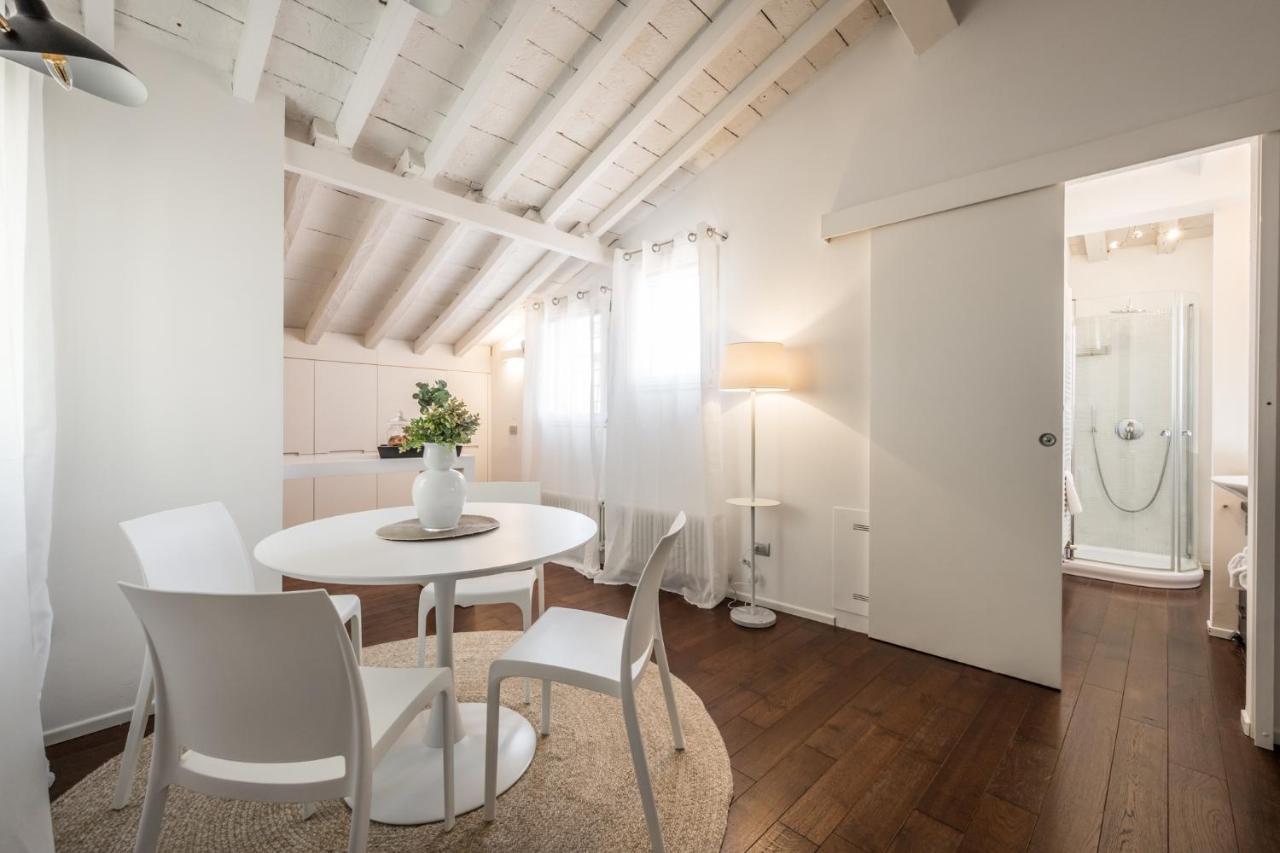 Emilia Suite Urban モデナ エクステリア 写真
